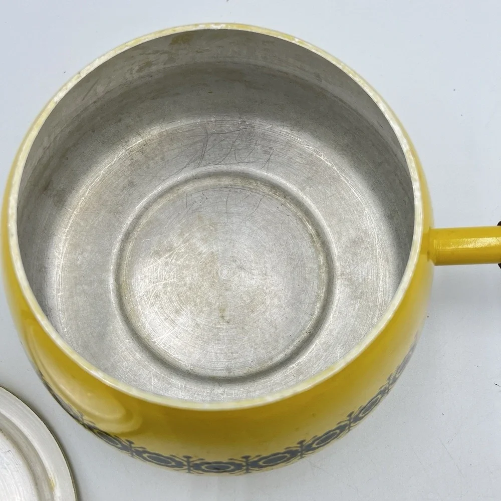 MCM Sauce Pan Pot Mustard Yellow Enamel Lid Wood Handle Japan Vtg‎